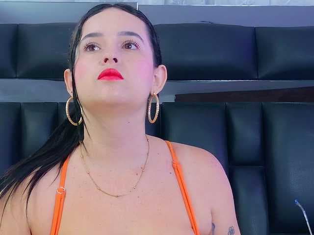 DahianaMoss live cam