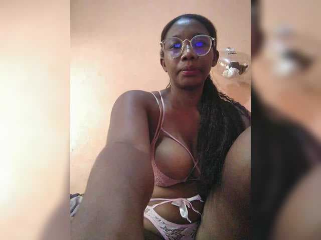 chachachocolate live cam