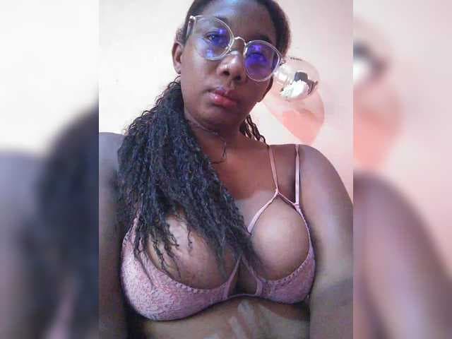 chachachocolate live cam on BongaCams