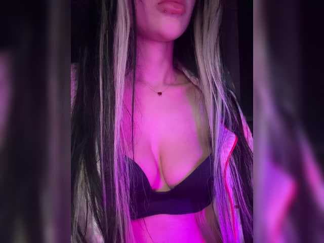 LeCriss live cam on BongaCams