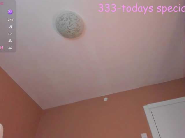 kaylalaine1 live cam on BongaCams