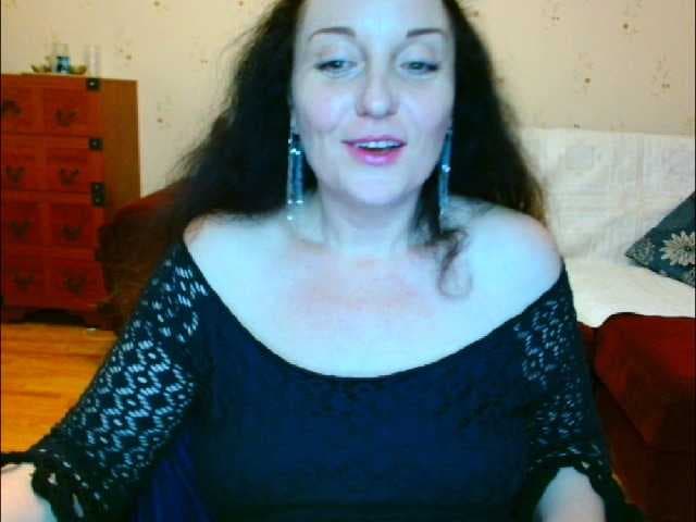 Alice3694 live cam on BongaCams