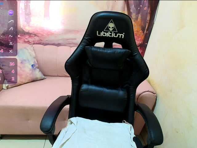 ambersexy18 live cam