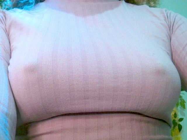 Crystal25 live cam on BongaCams