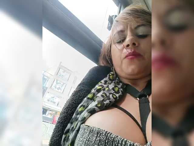 AlexaBrown12 live cam