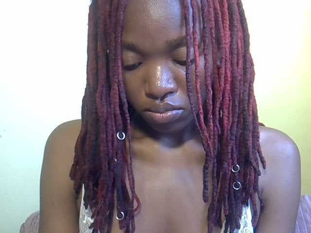 Eboniana live cam on BongaCams