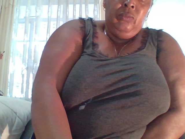 pussylips53 live cam