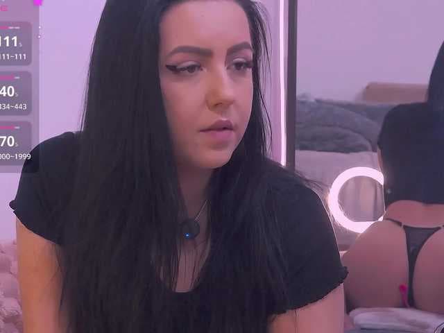 ArielBlossom live cam