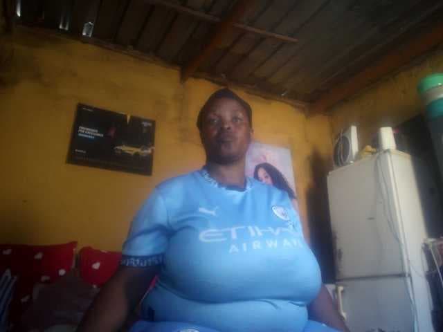 Melonboobs1 live cam on BongaCams