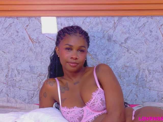 kinkyandsavage live cam on BongaCams