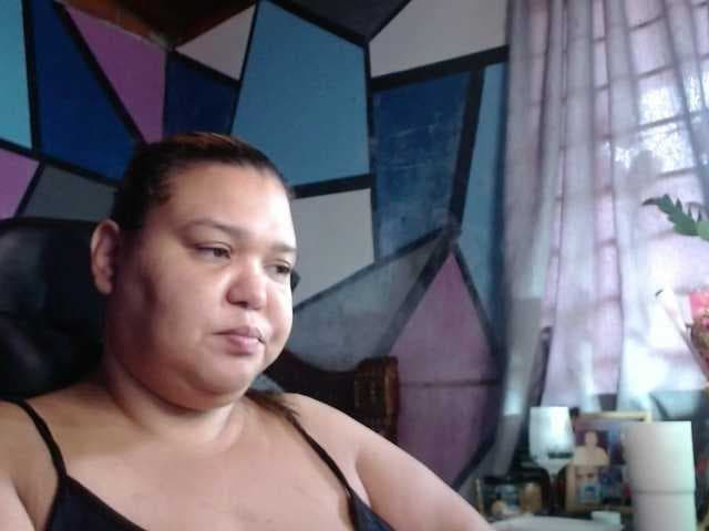beautifulchubbyqueen live cam