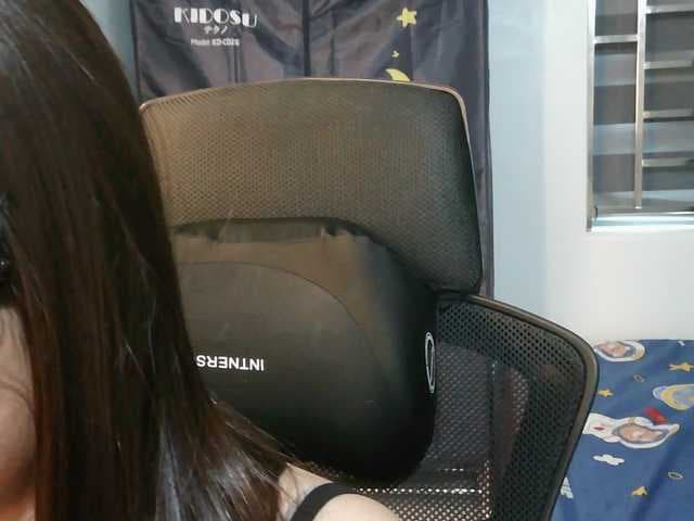 girl30slutty live cam