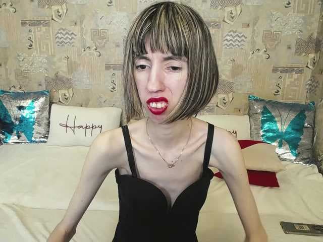 Unusual-G live cam on BongaCams