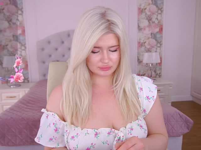 AnoraJoy live cam on BongaCams