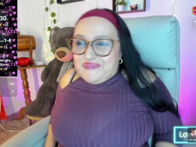 Gianahomi live cam on BongaCams