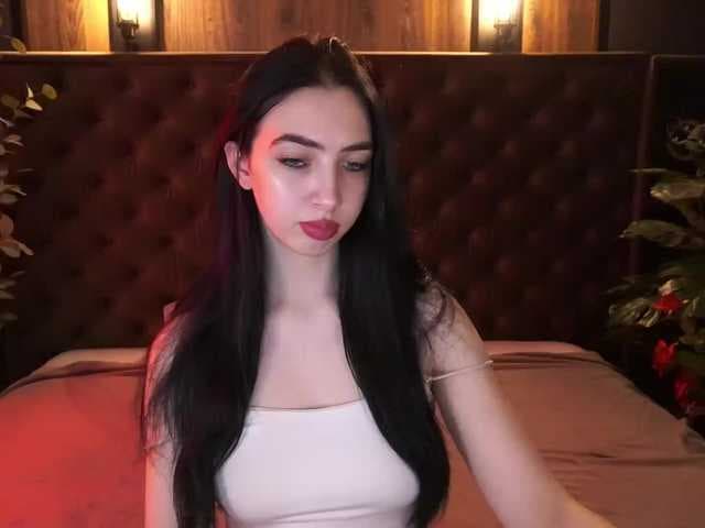 WildKittenX live cam