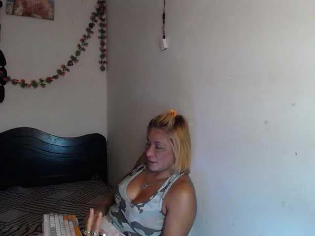 GeicerTito live cam on BongaCams