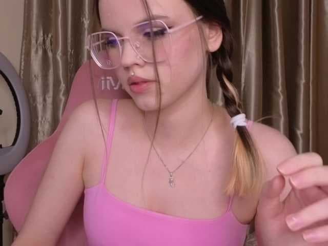 HannaCristal live cam