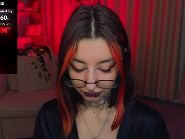 MistressMarcelline live cam