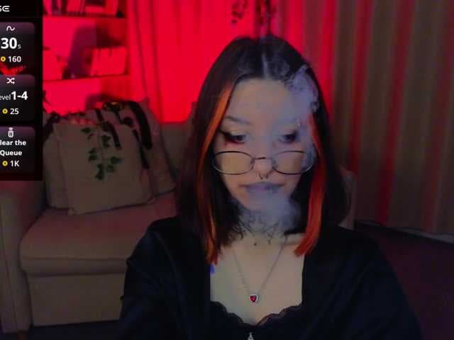 MistressMarcelline live cam