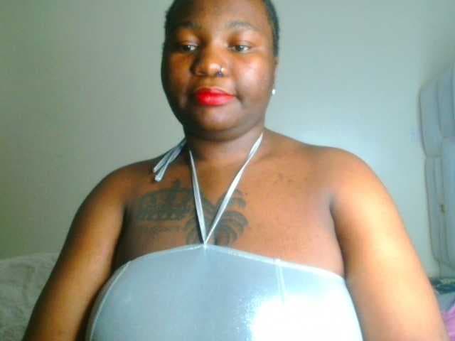 bustymelons69 live cam on BongaCams