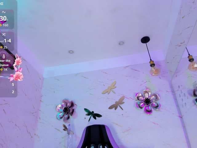 Natasha-Adams live cam on BongaCams