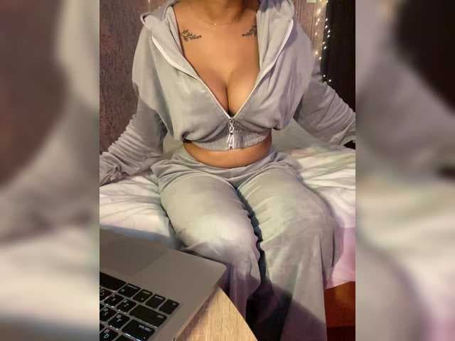 Lollypopp505 live cam on BongaCams