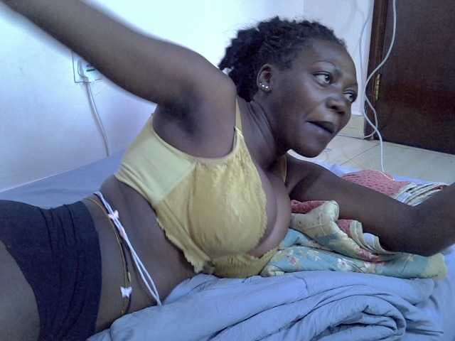 juicy-bella live cam