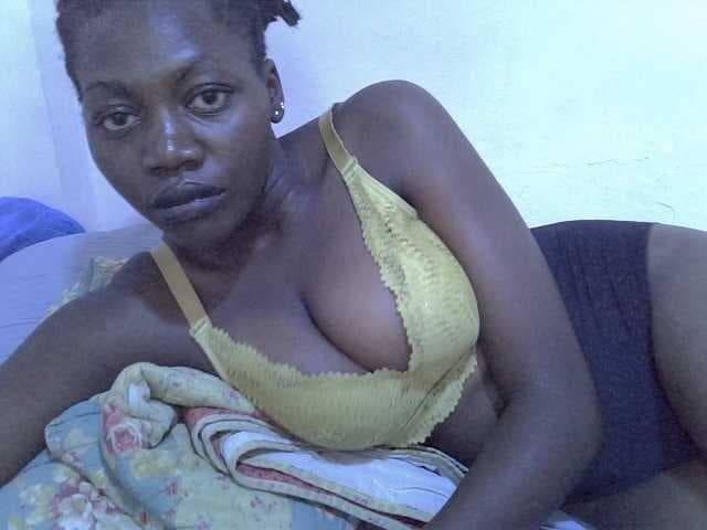 juicy-bella live cam