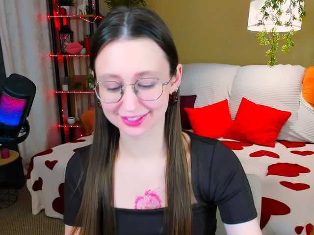 YourLovellyStory live cam on BongaCams