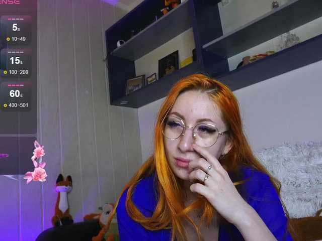 Daddyslittleslutfox live cam