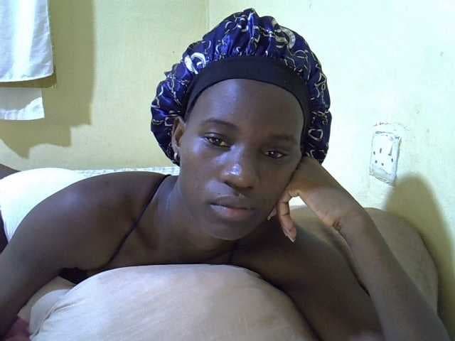 sexxy-maya1 live cam