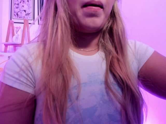 sofihill live cam on BongaCams