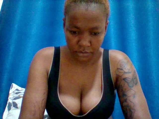 Sexyapple2002 live cam