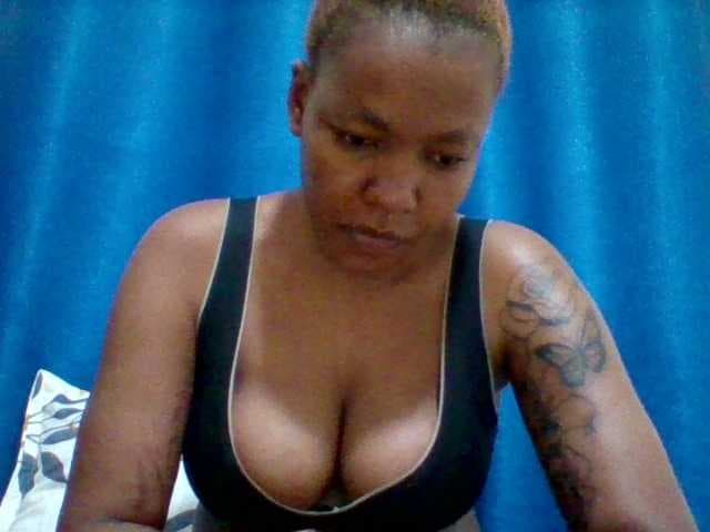 Sexyapple2002 live cam