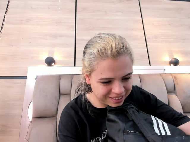 DorothyVegga live cam