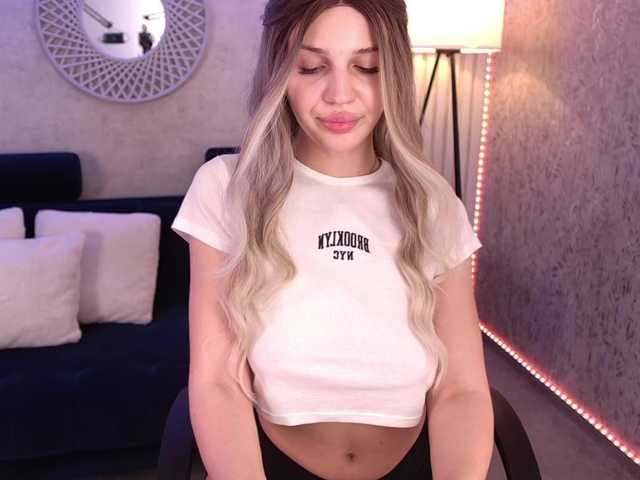 KamilaVibes live cam on BongaCams