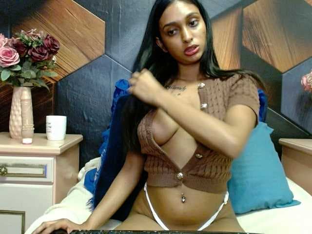 LusciousIndian live cam