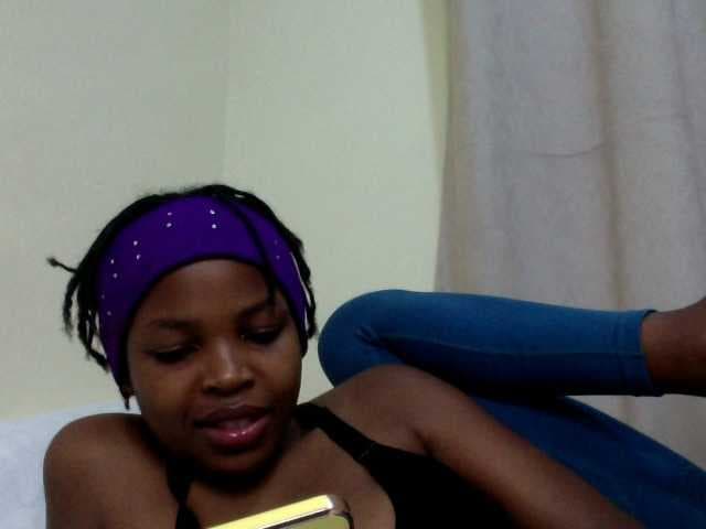 Misty-shee live cam on BongaCams