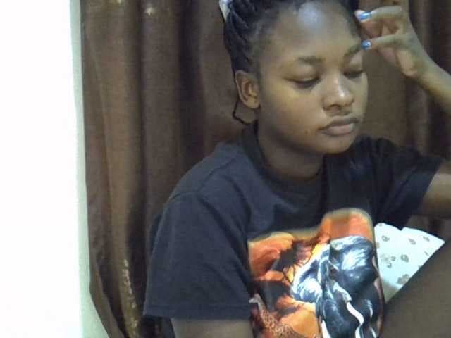 sweet-luna1 live cam