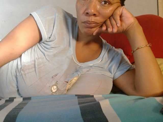 diamondboobs44dddx live cam