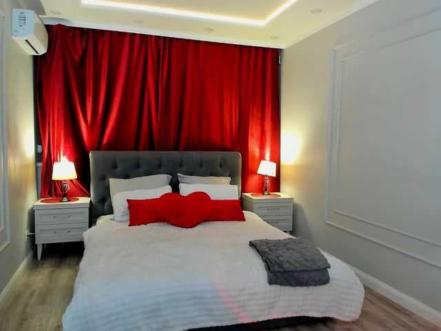 MakeYouHappy live cam