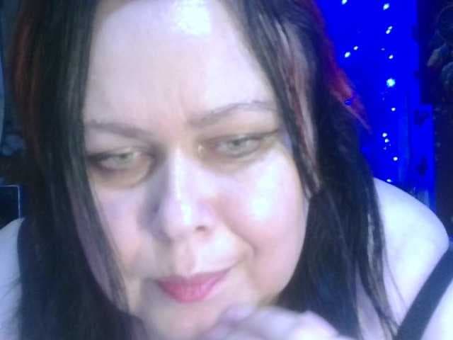 CharleeKendall live cam