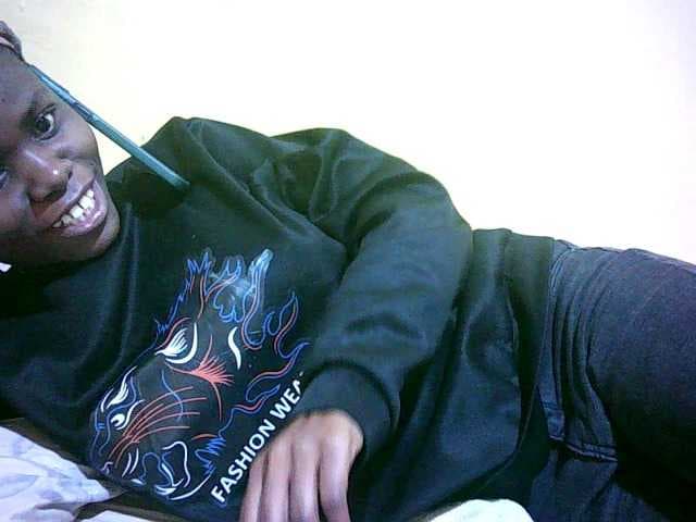 Pettite-Maiden live cam