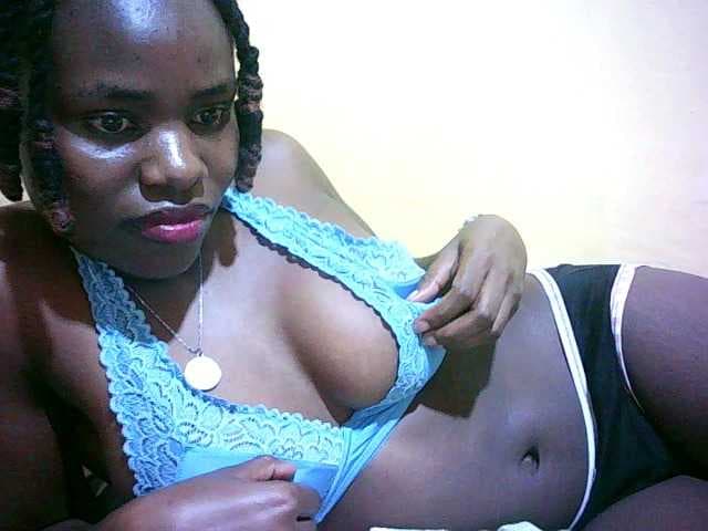 Pettite-Maiden live cam