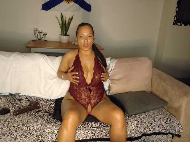 TemptationNHeat live cam