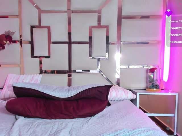 samantha-venuss live cam on BongaCams