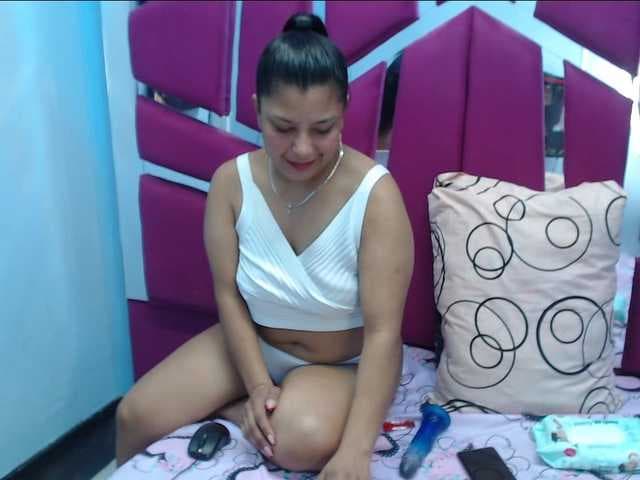CAROLINASUAREZ live cam