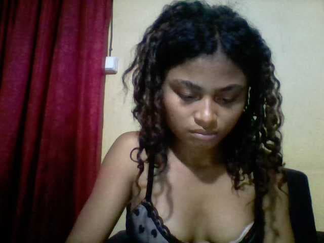 Carennehot2 live cam