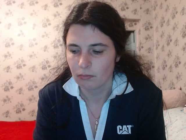 Karolina33 live cam on BongaCams